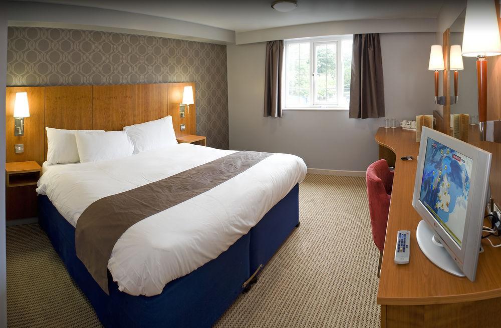 Wilmslow Lodge Inn 4*
